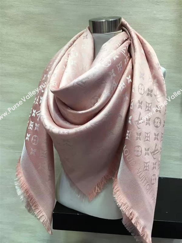 Louis Vuitton scarf 127665