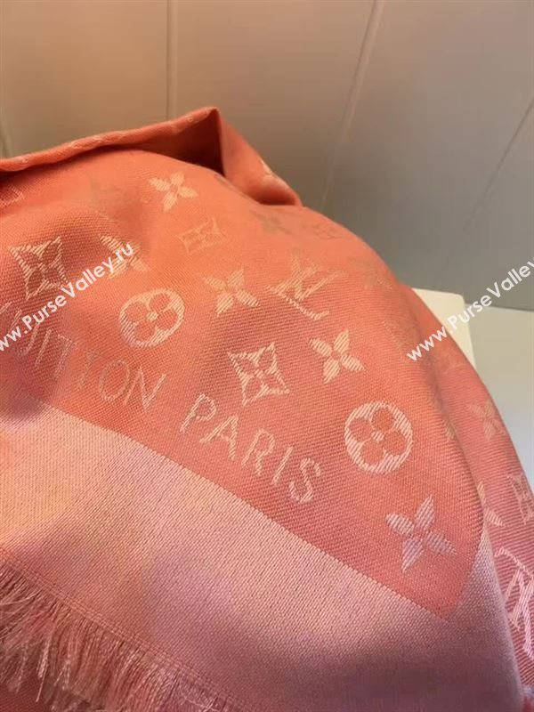 Louis Vuitton scarf 127417