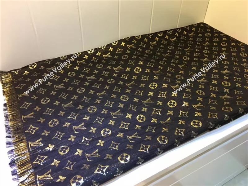 Louis Vuitton scarf 127420