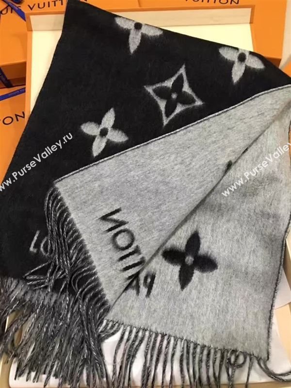 Louis Vuitton scarf 128764