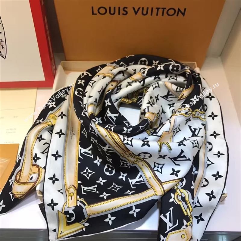 Louis Vuitton scarf 127776