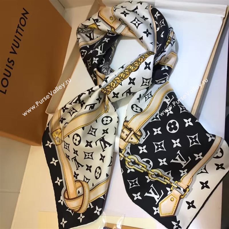 Louis Vuitton scarf 127776