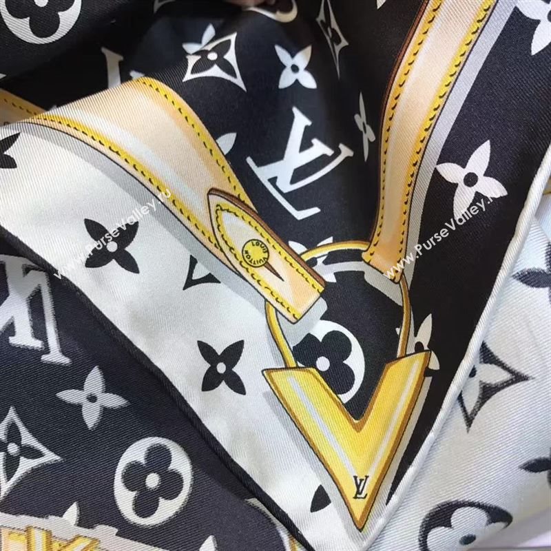 Louis Vuitton scarf 127776