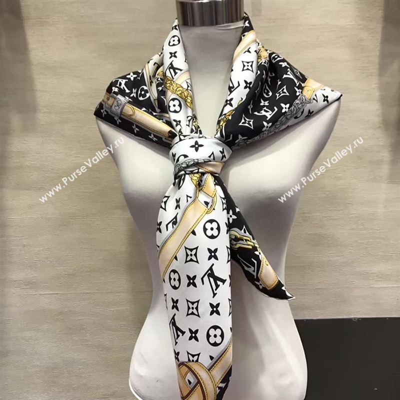 Louis Vuitton scarf 127776