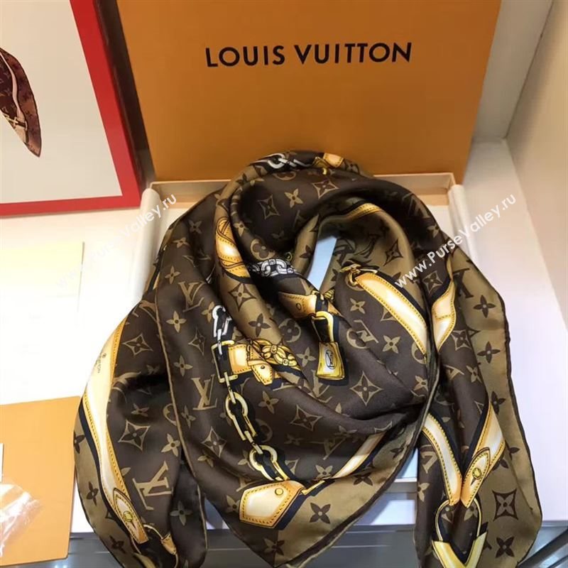 Louis Vuitton scarf 127774