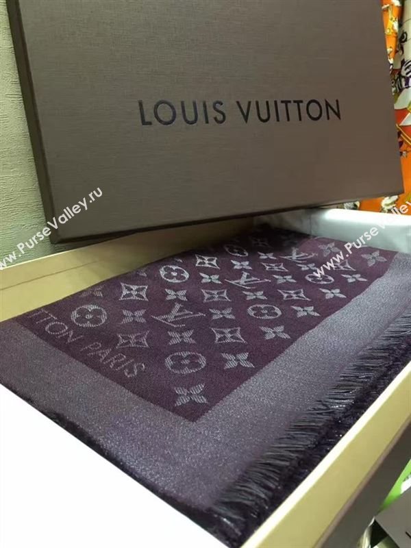 Louis Vuitton scarf 128296