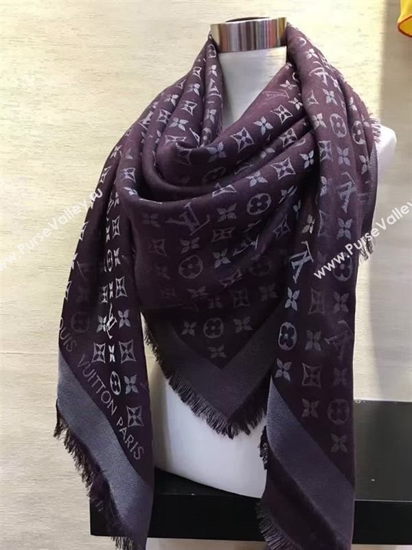 Louis Vuitton scarf 128296