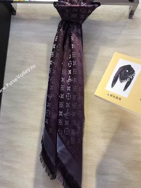 Louis Vuitton scarf 128296