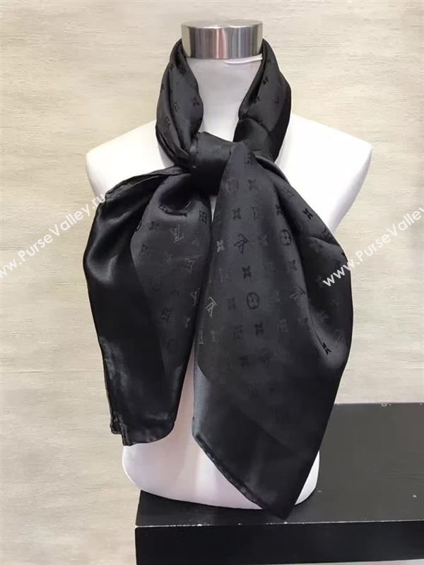 Louis Vuitton scarf 128297