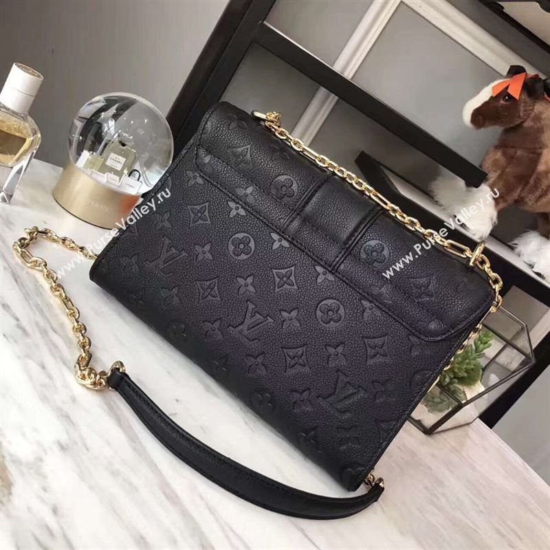 Louis Vuitton CHAIN LOUISE 133078