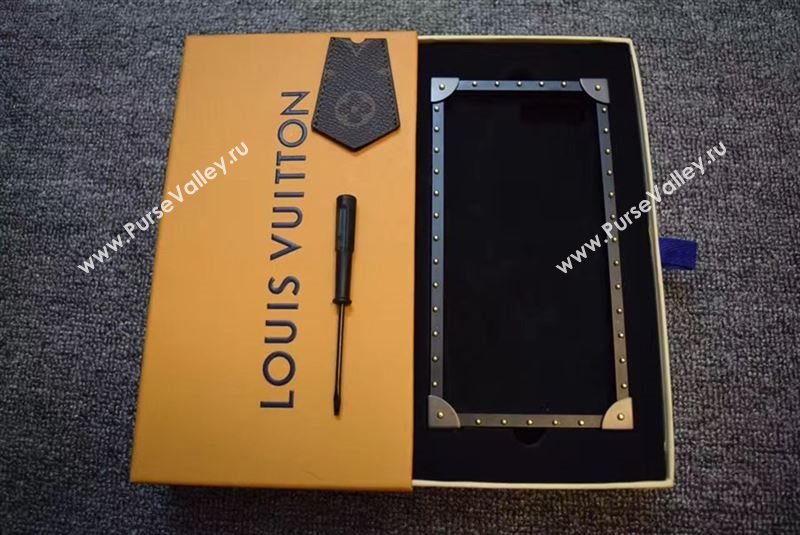 Louis Vuitton Plus phone shell 132450