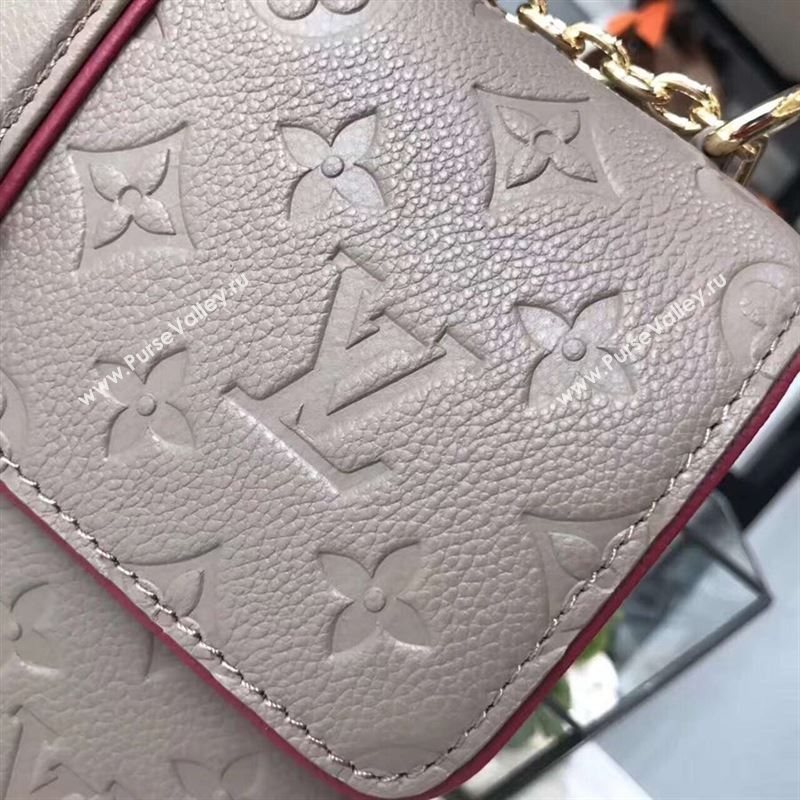 Louis Vuitton CHAIN LOUISE 133079