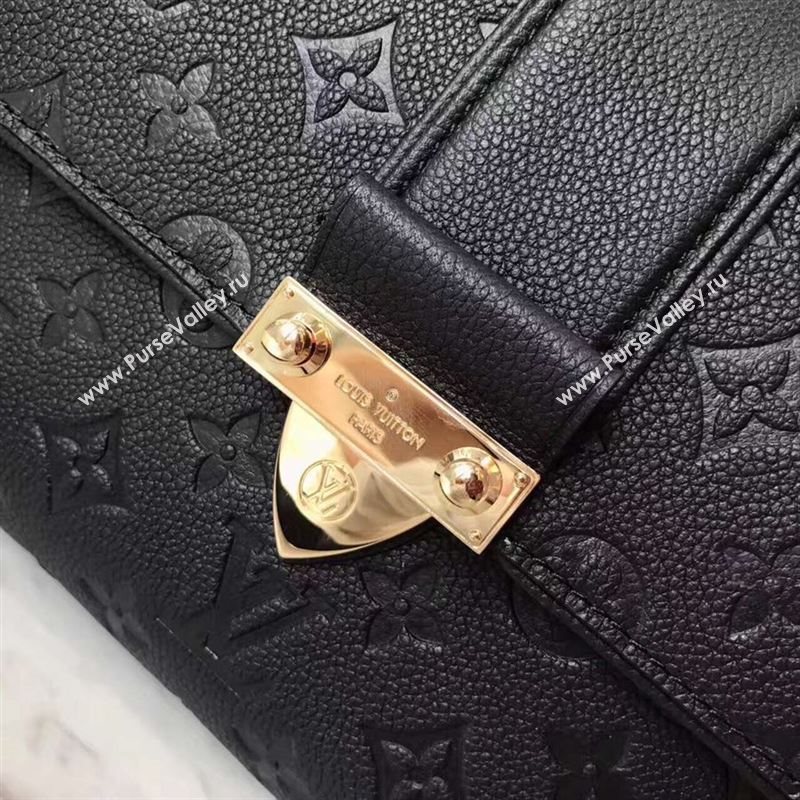 Louis Vuitton CHAIN LOUISE 133078