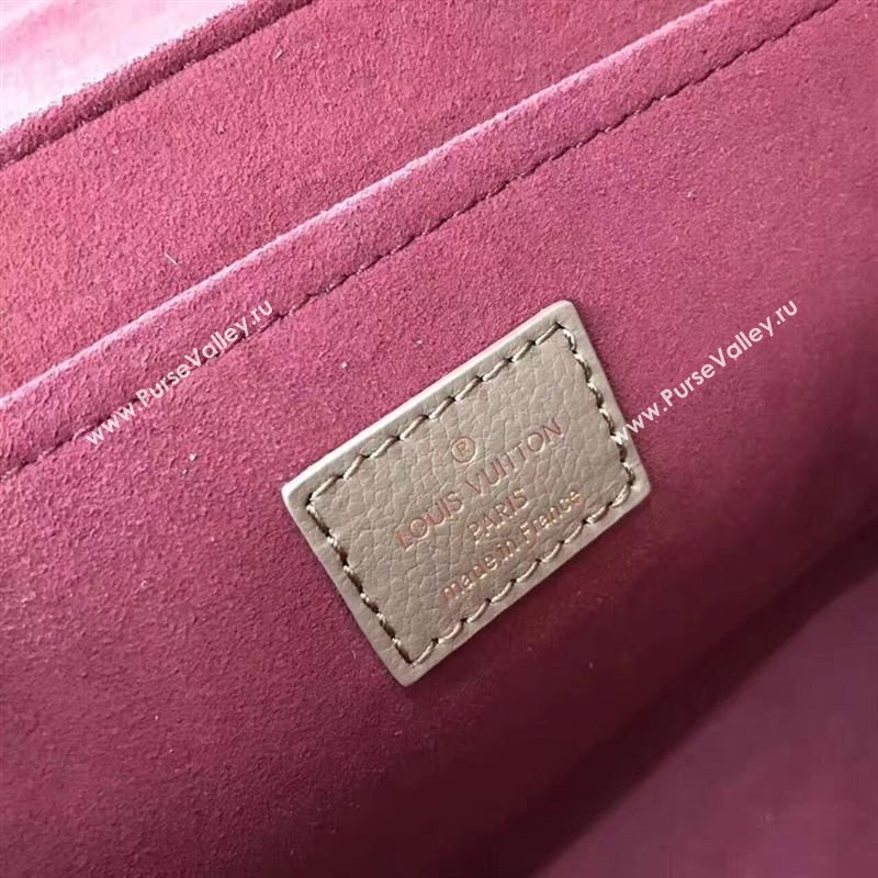 Louis Vuitton CHAIN LOUISE 133079