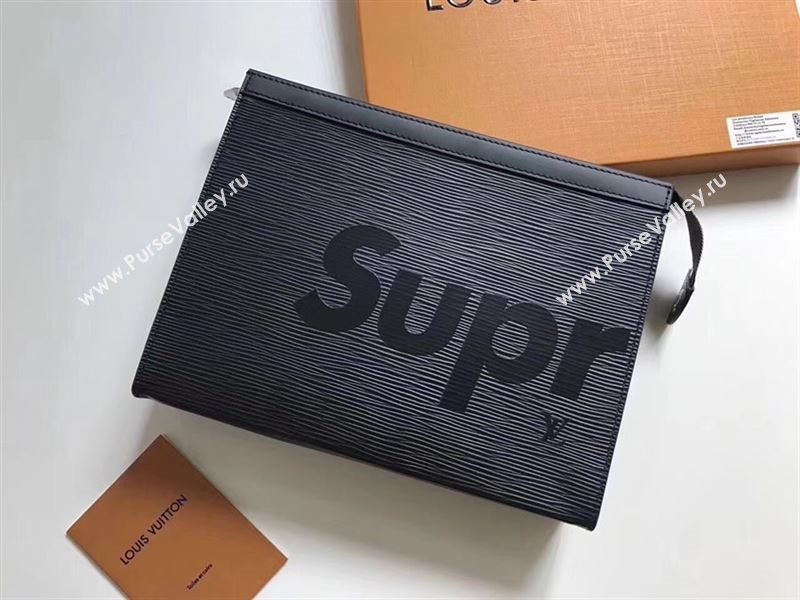 Louis Vuitton Supreme Clutch 129174