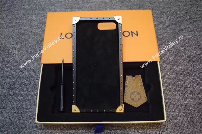 Louis Vuitton Plus phone shell 132434