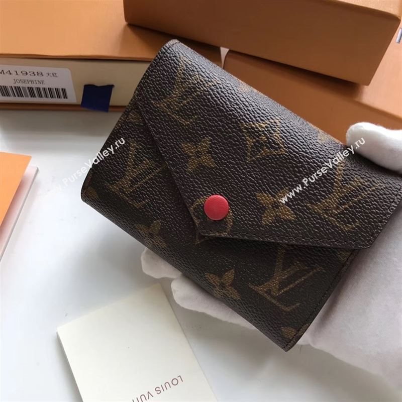 Louis Vuitton Victorine wallet 129700