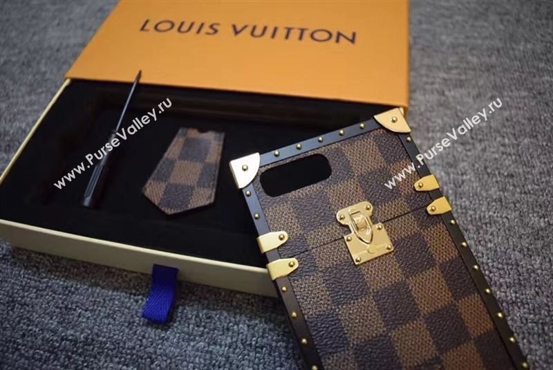 Louis Vuitton Plus phone shell 132447