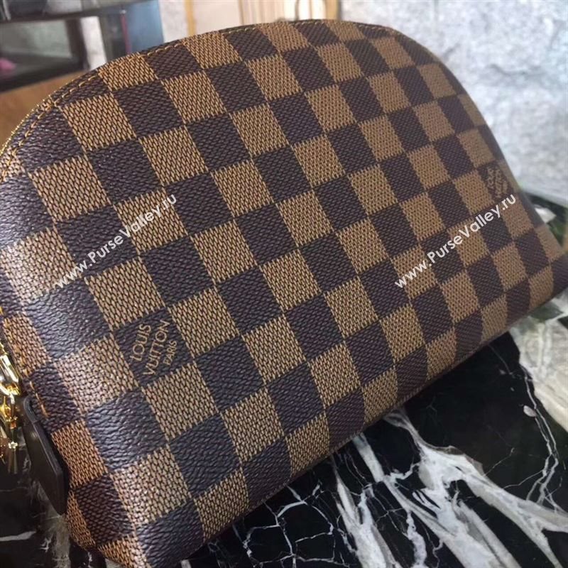 Louis Vuitton pouch 134437