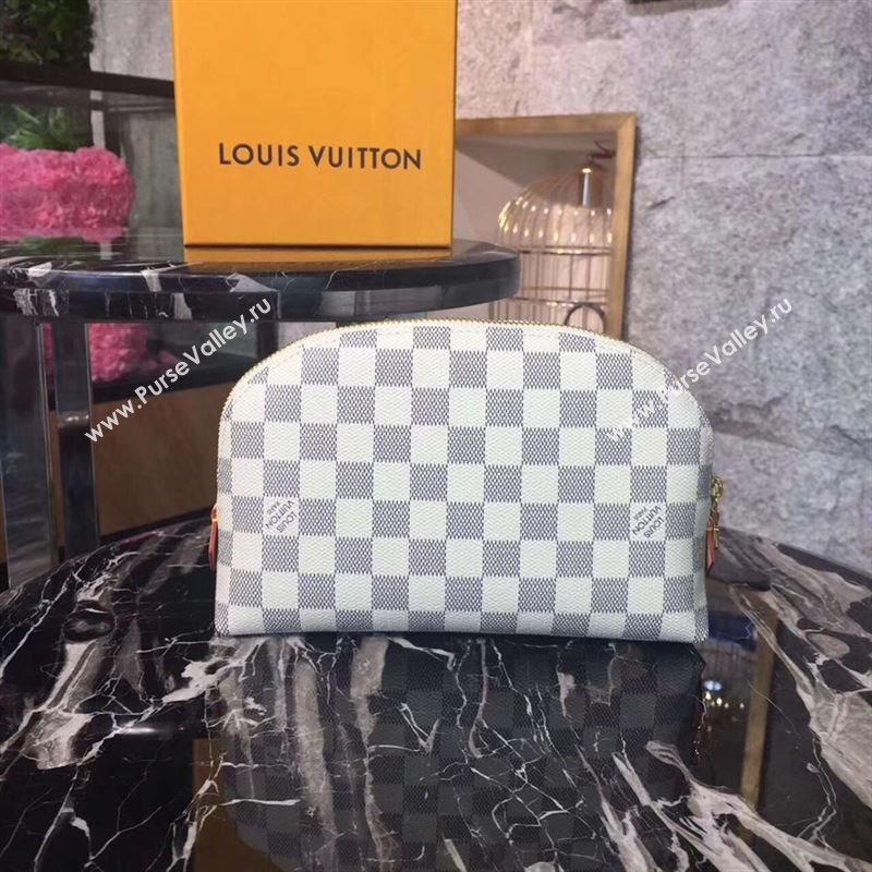 Louis Vuitton pouch 134443