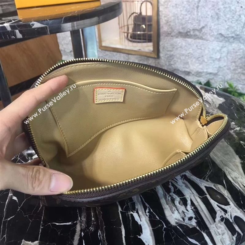 Louis Vuitton pouch 134437