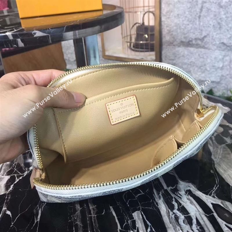 Louis Vuitton pouch 134443