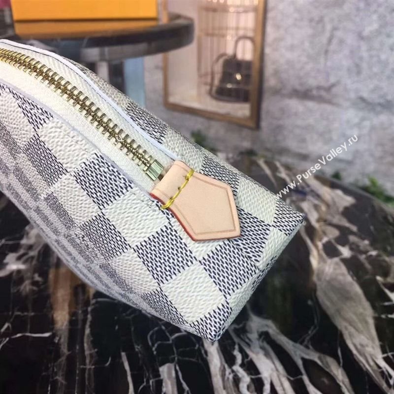 Louis Vuitton pouch 134443