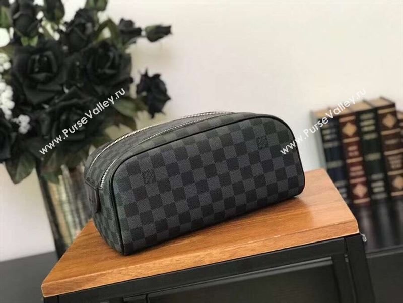 Louis Vuitton Cosmetic bag 149073