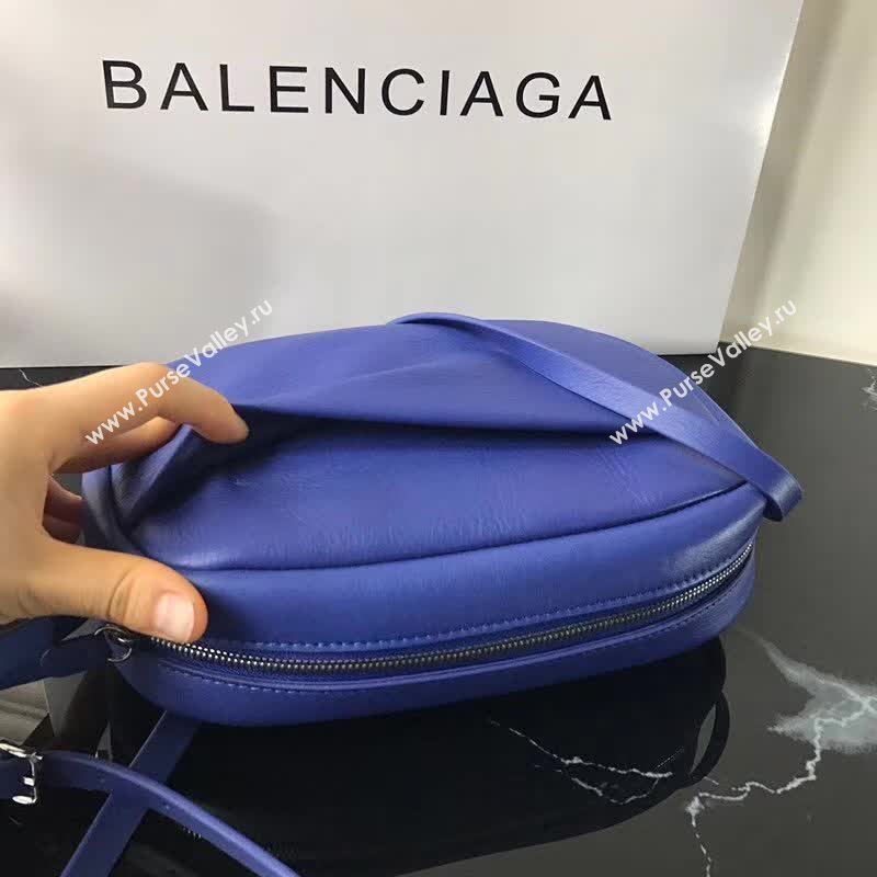 Balenciaga Camera bag 148978