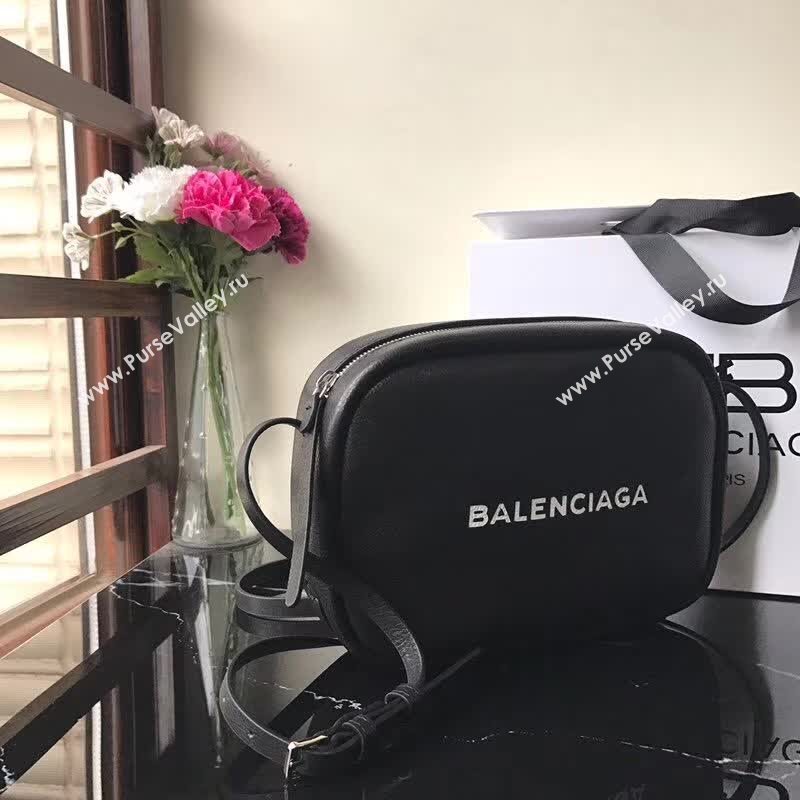 Balenciaga Camera bag 148958