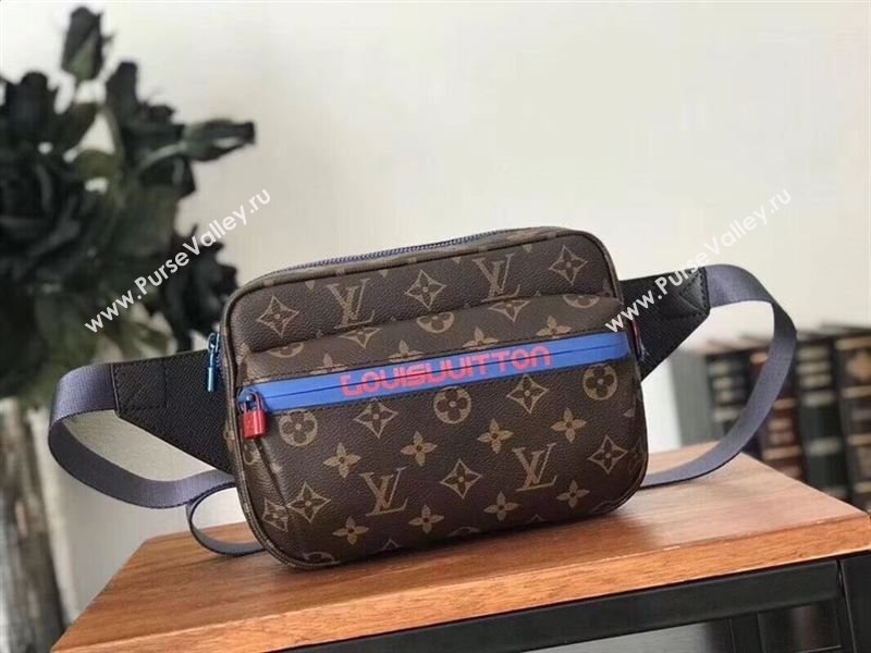 LOUIS VUITTON CATWALK MODELS MESSENGER BAG 142886