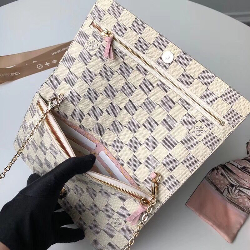 Louis Vuitton Pochette Weekend 143423