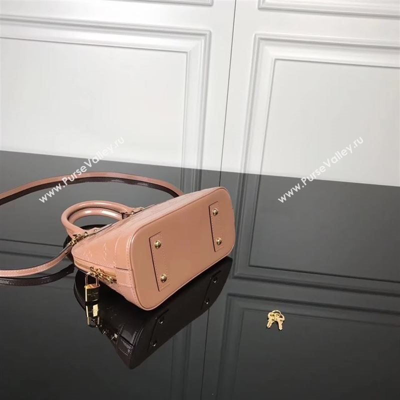 Louis Vuitton Alma BB 150784