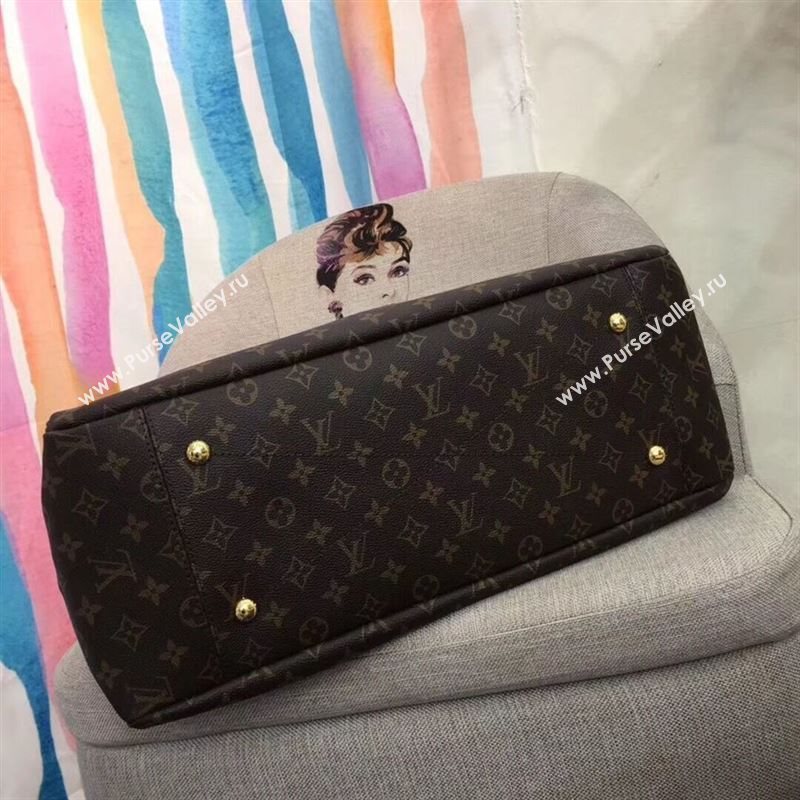 LOUIS VUITTON ARTSY BAG 160975