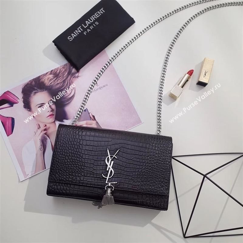 YSL MONOGRAM KATE 163701