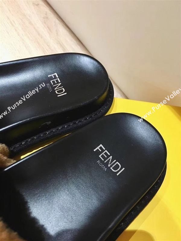 Fendi Slippers 181821