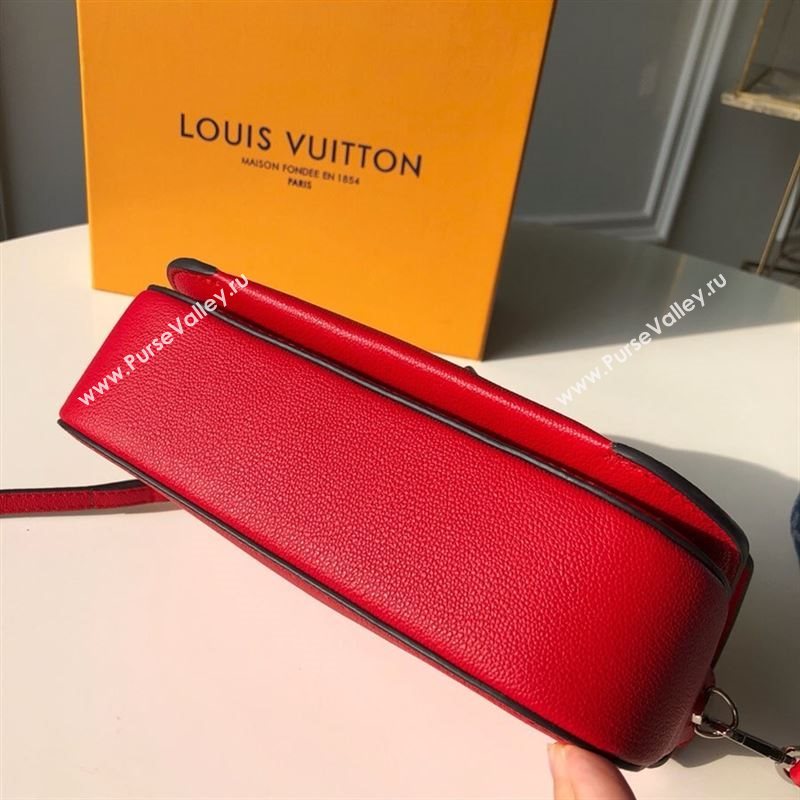 LOUIS VUITTON VERY MESSENGER Bag 185978