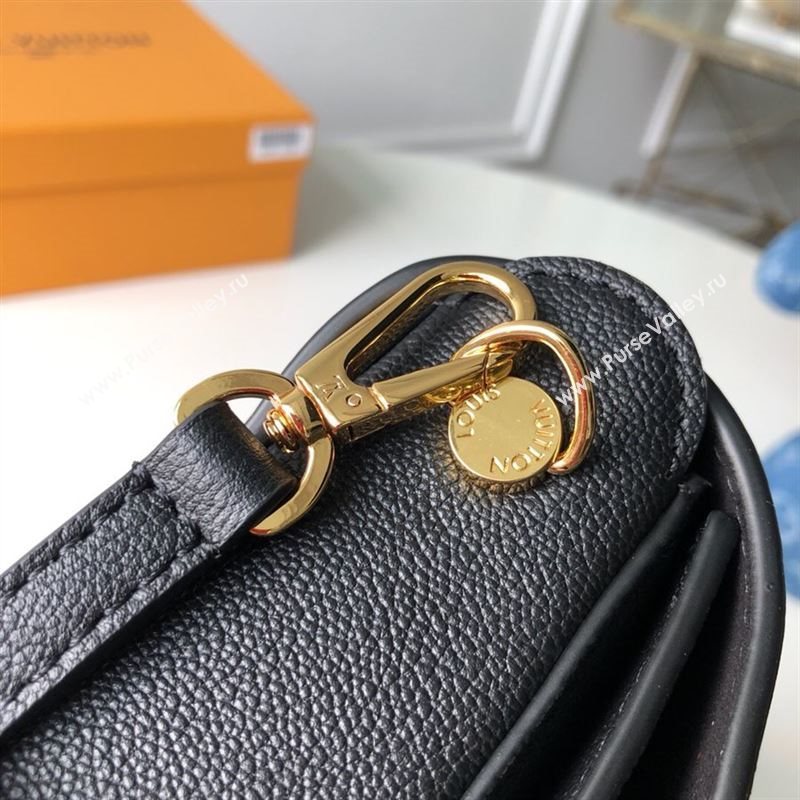 LOUIS VUITTON VERY MESSENGER Bag 185981