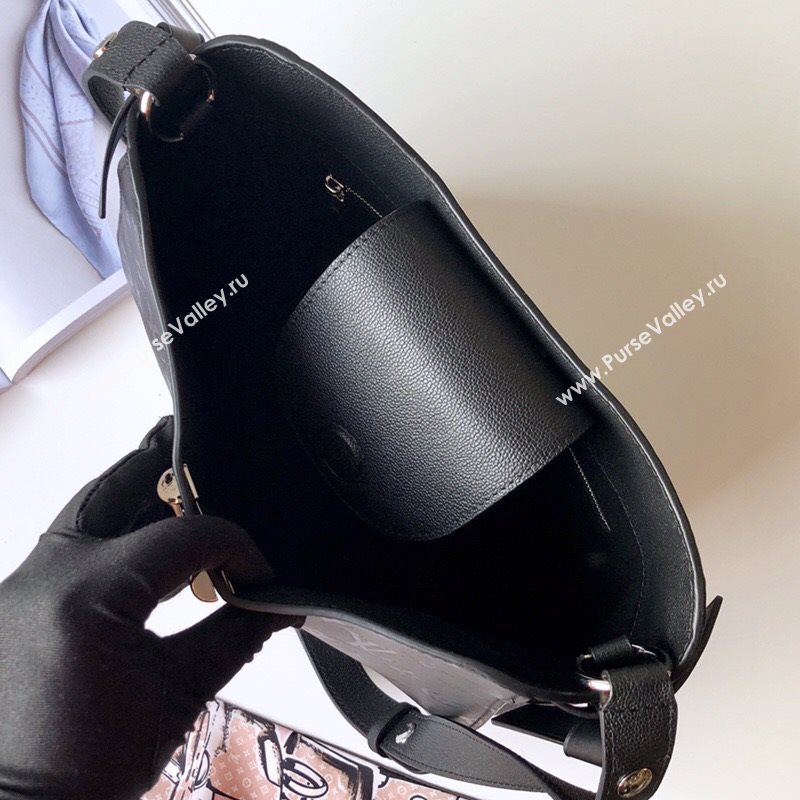 LOUIS VUITTON Very Hobo Bag 186018