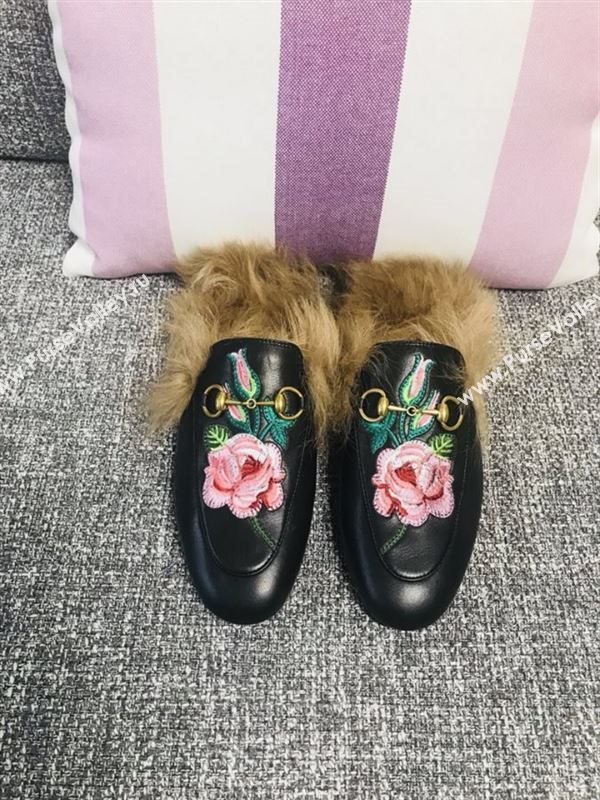 Gucci Princetown Leather Slippers 181066