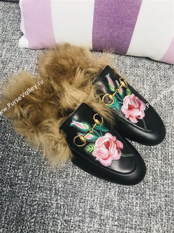 Gucci Princetown Leather Slippers 181066