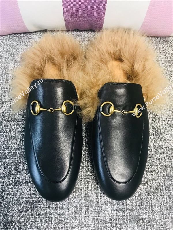 Gucci Princetown Leather Slippers 181058