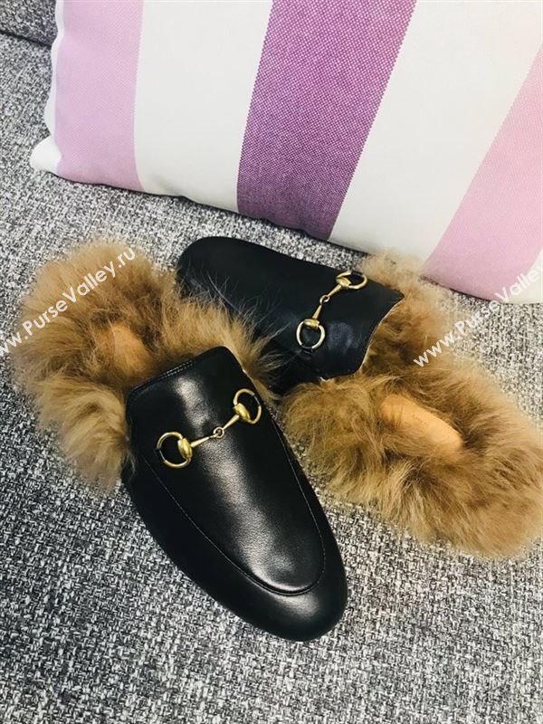 Gucci Princetown Leather Slippers 181058