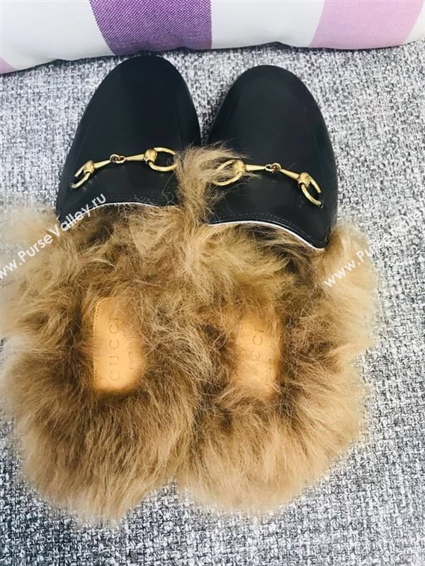 Gucci Princetown Leather Slippers 181058