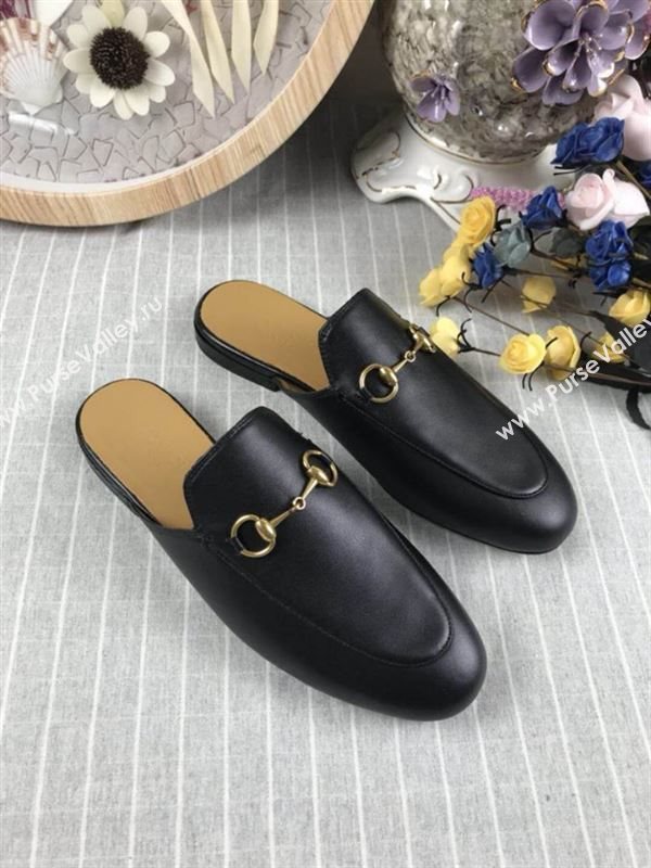 Gucci Princetown Leather Slippers 180732