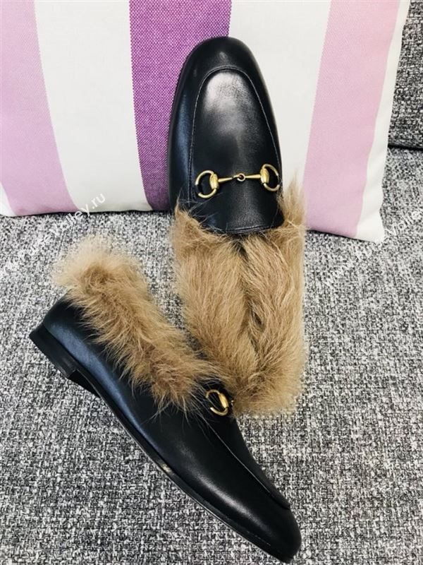 Gucci Princetown Leather Slippers 181052