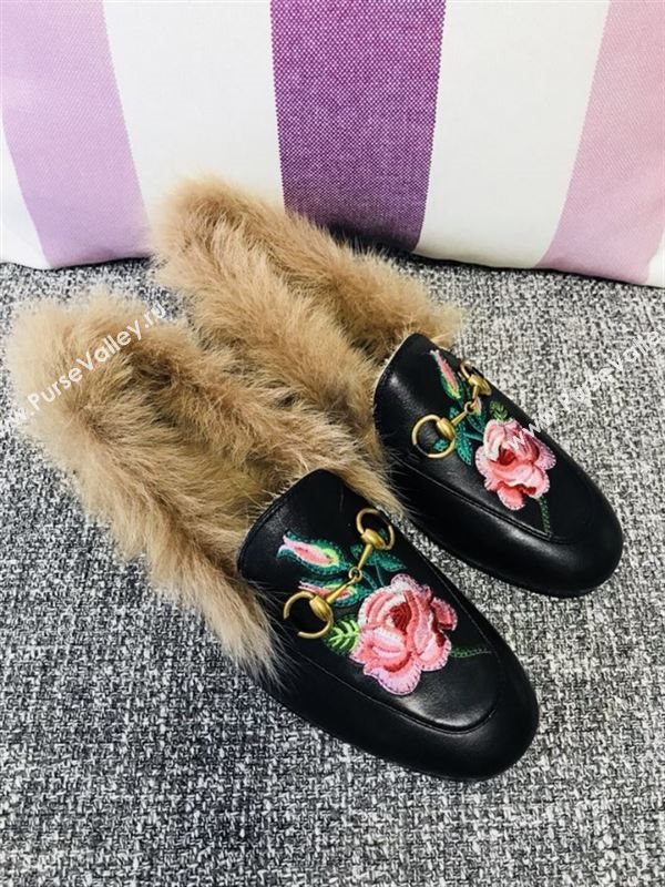 Gucci Princetown Leather Slippers 181072