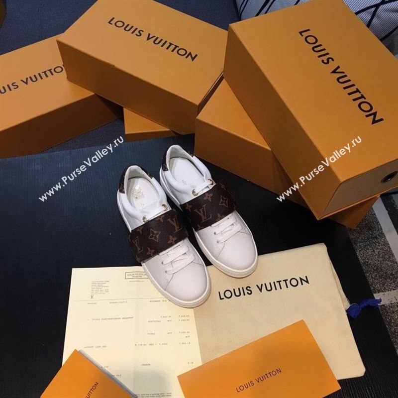 Louis Vuitton Sneakers 169237