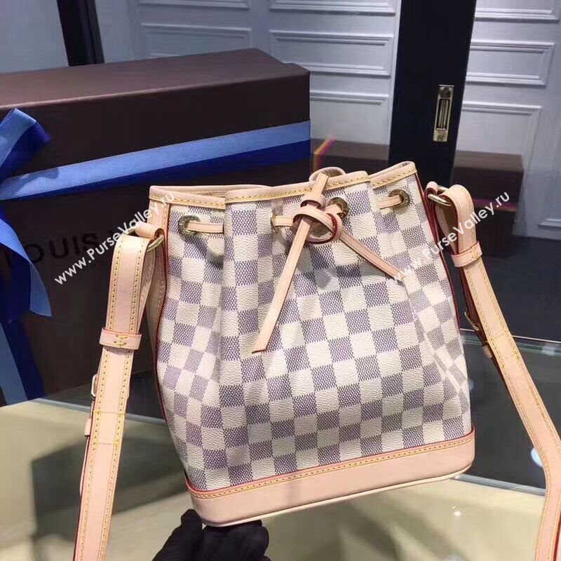 Louis Vuitton NOE BB 193710