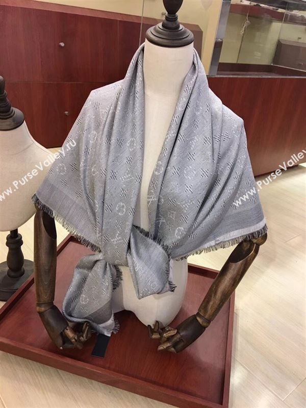 Louis Vuitton Scarf 199583